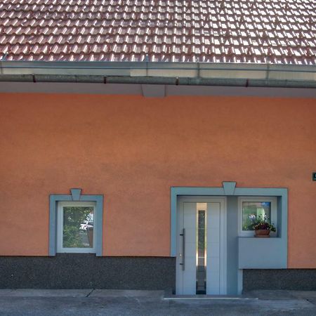 Apartment Pod Velbi Liubliana Exterior foto